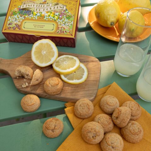 Macarons aux écorces de citron confites
